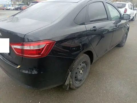 Кузов сзади справа