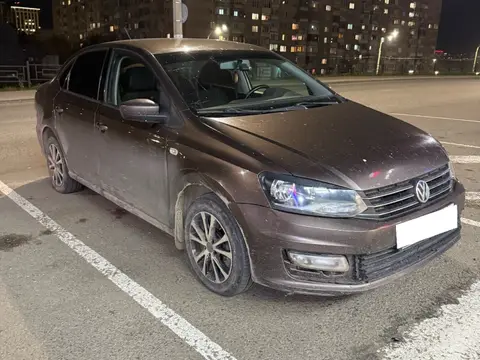 Кузов сзади слева