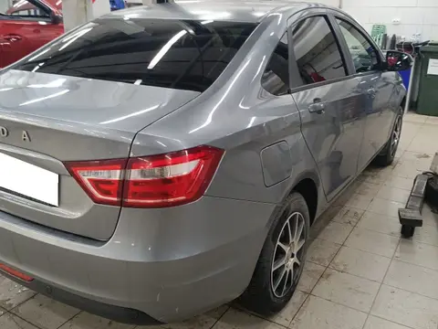 Кузов сзади справа